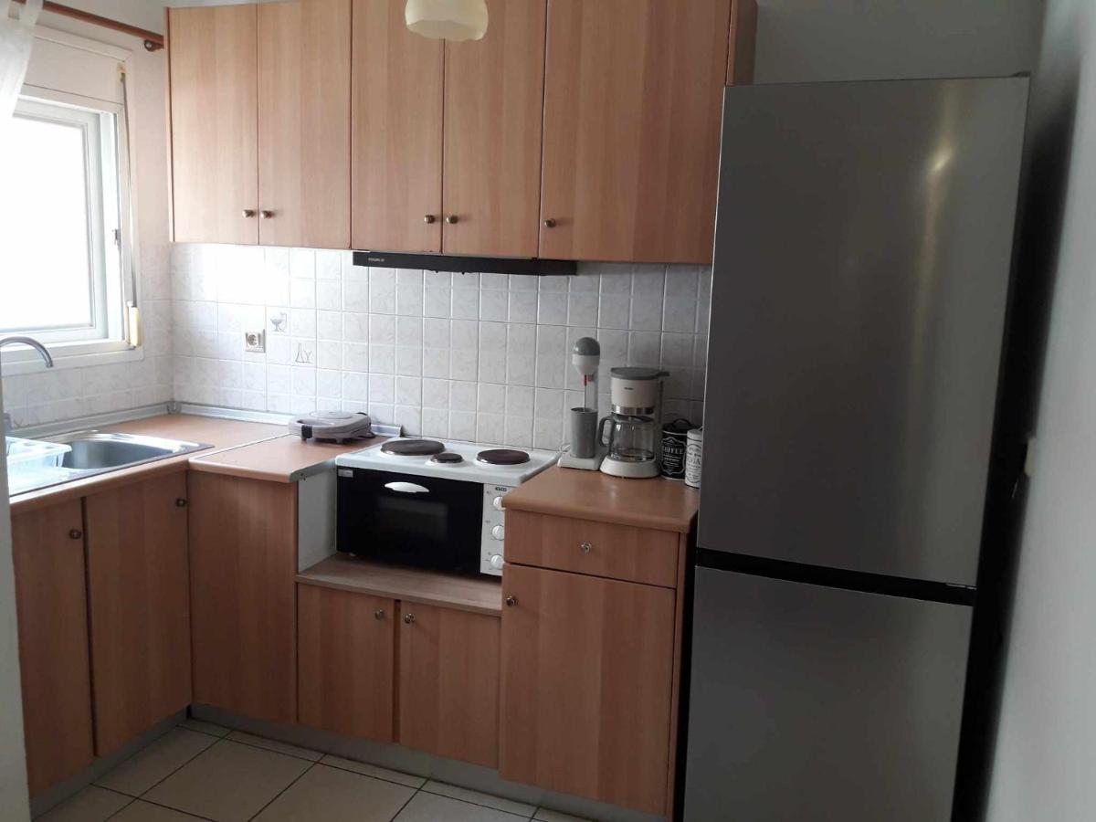 Simple, Calm And Center 2 Apartment Kalamata Bagian luar foto